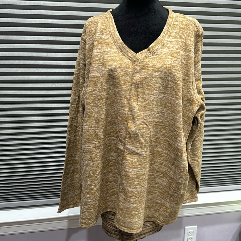 Long sleeve fleece shirt